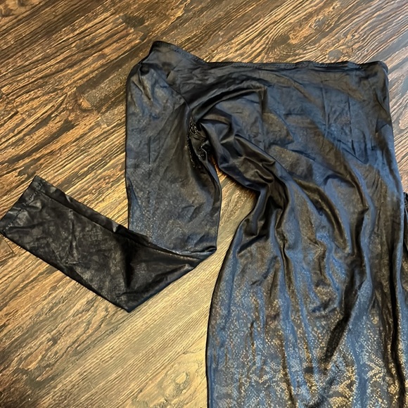 One of a kind 🐍 - Picture 4 of 9